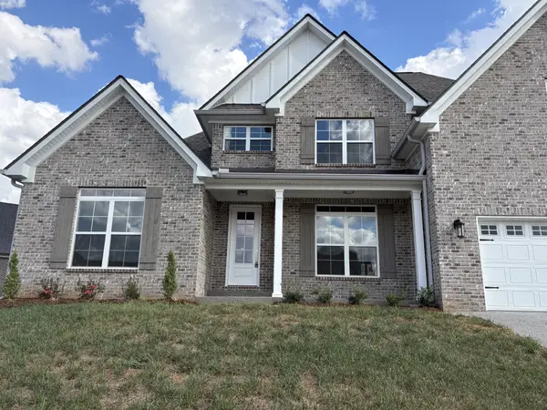 930 Stovers Glen Dr, Murfreesboro, TN 37128