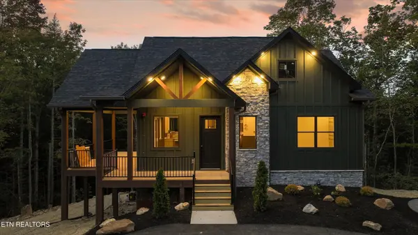 438 Hawken Drive, Walland, TN 37886