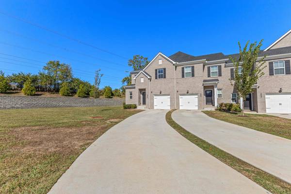 204 Douglas Bend Rd #1706, Gallatin, TN 37066