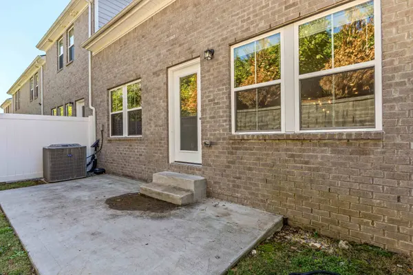 204 Douglas Bend Rd #1706, Gallatin, TN 37066