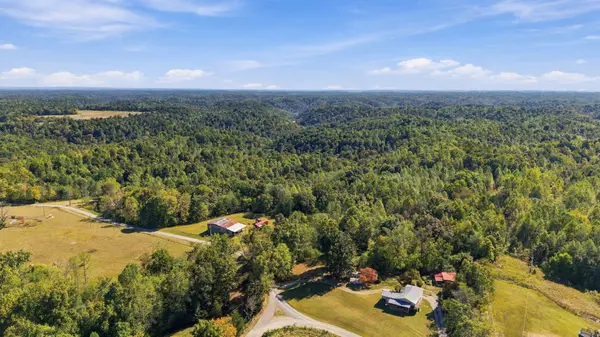 60 Hance Hollow Rd, Red Boiling Springs, TN 37150