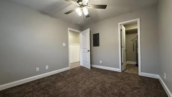 1000 Henry Place Blvd #402, Clarksville, TN 37042