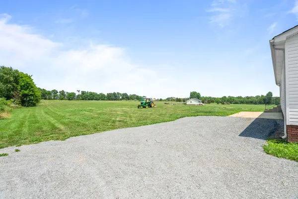 3816 N Pinson Rd, Portland, TN 37148