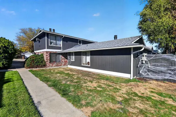 6119-6123 N Addison St, Spokane, WA 99208