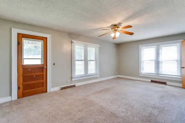 10931 N 279th Street West, Mount Hope, KS 67108