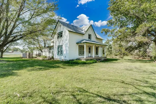 10931 N 279th Street West, Mount Hope, KS 67108