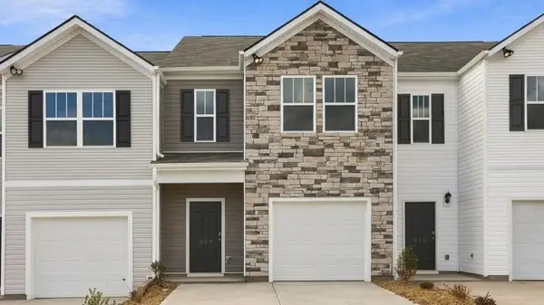 832 Embark CIR, Greer, SC 29651