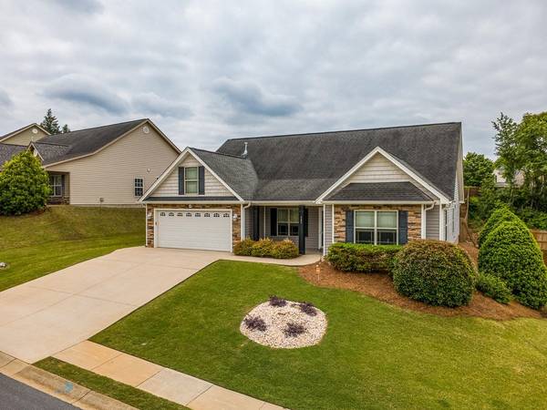 145 Turnstone LN, Spartanburg, SC 29301