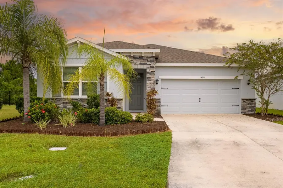 13715 WOODBRIDGE TER, Bradenton, FL 34211