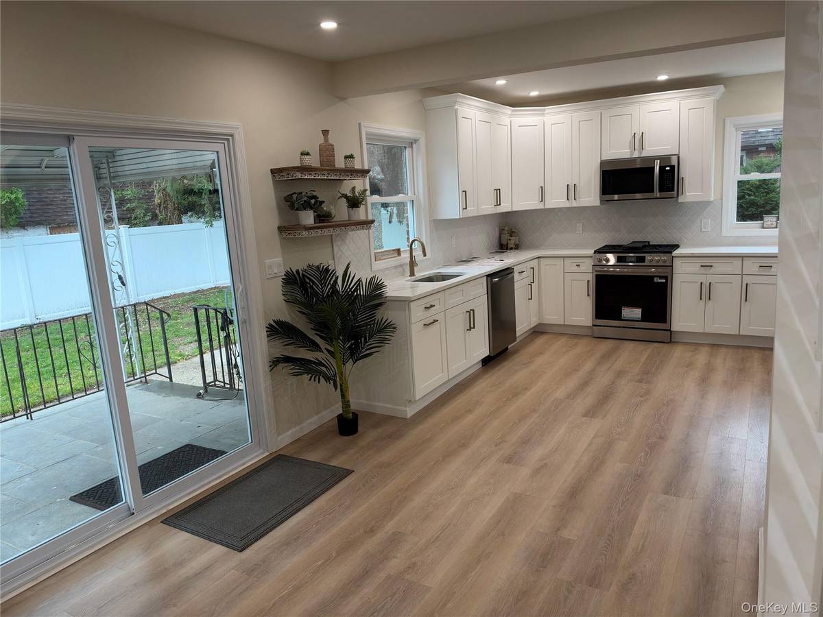 750 Wesley ST, Baldwin, NY 11510