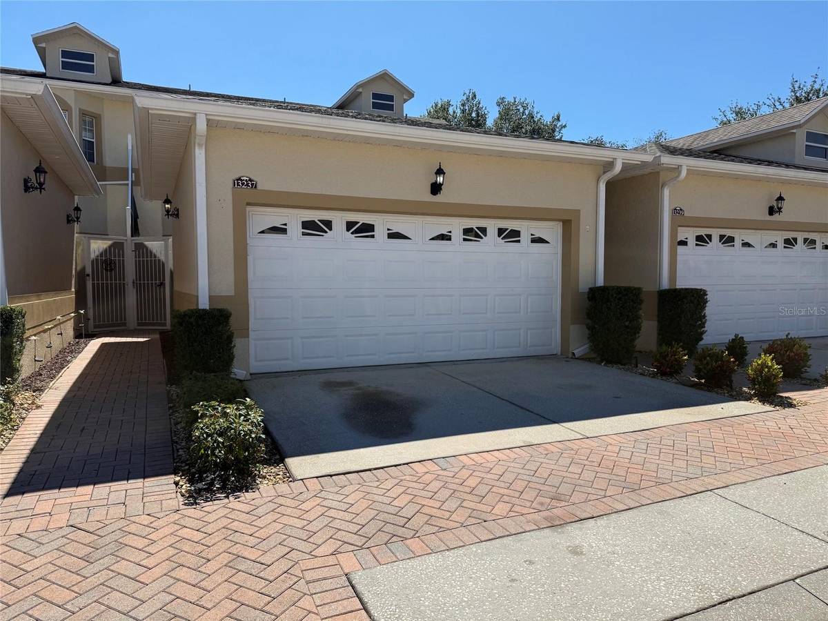 13237 FOUNTAINBLEAU DR, Clermont, FL 34711