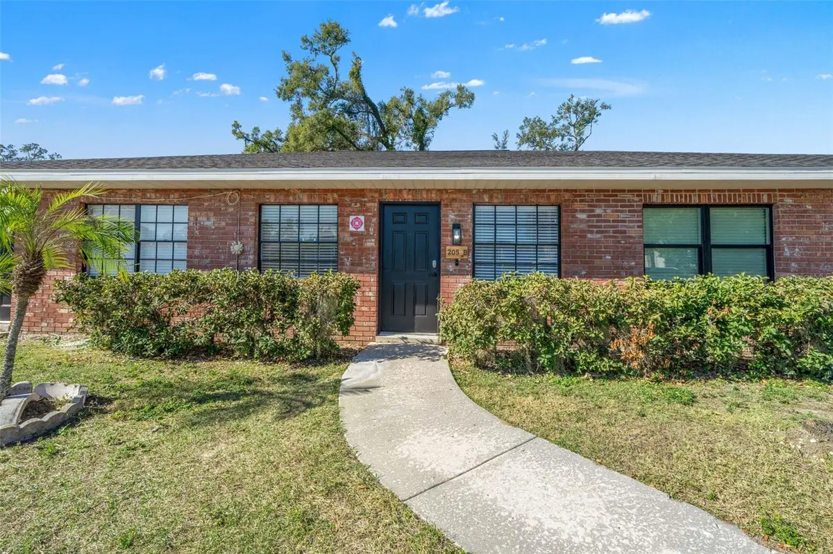 205 S GLENDALE DR #B, Brandon, FL 33511