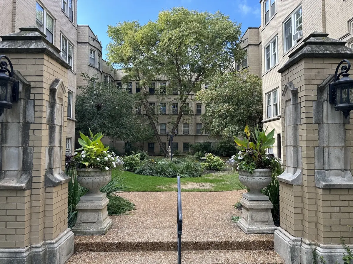 680 Hinman AVE #3G, Evanston, IL 60202