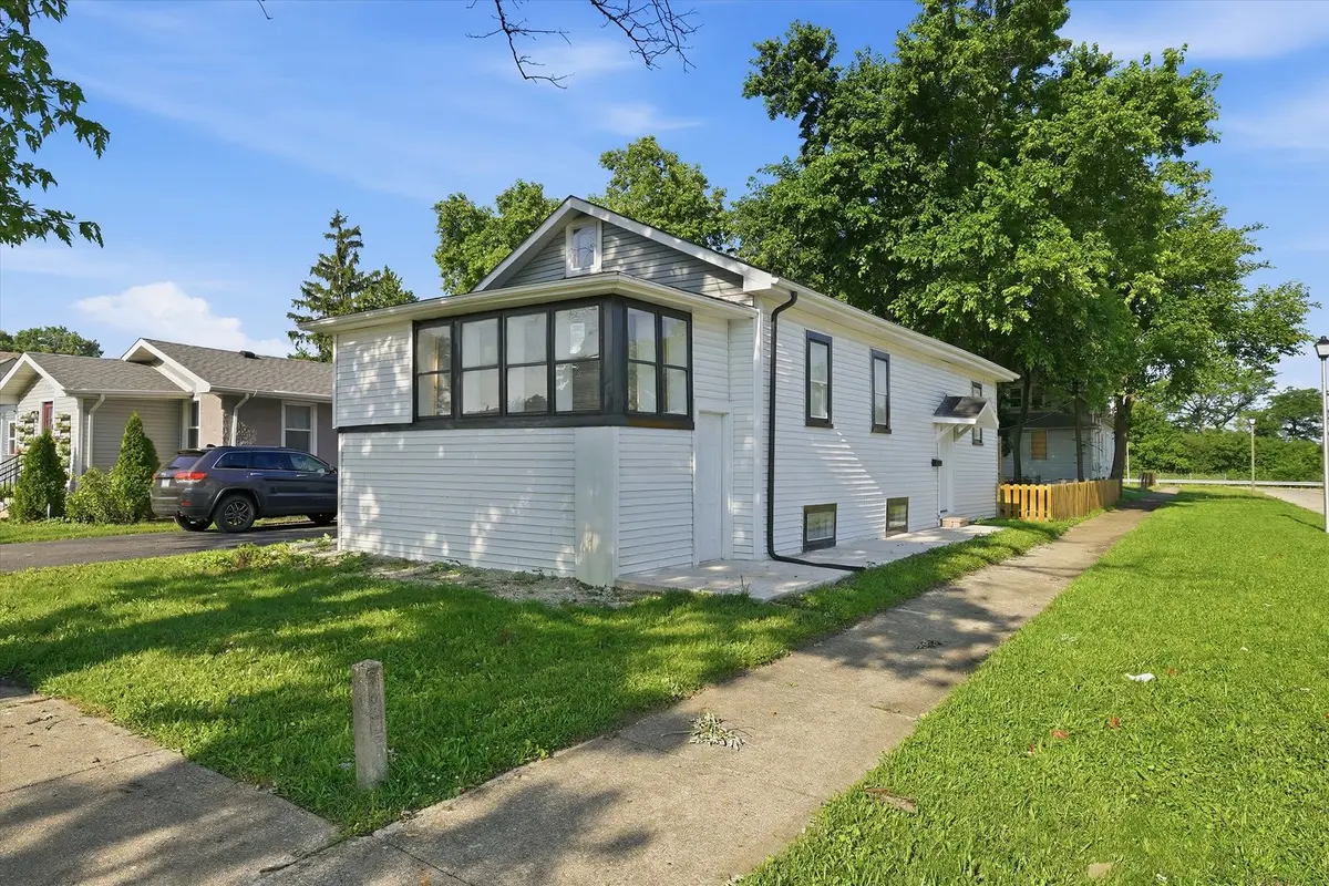 1808 S 22nd AVE, Maywood, IL 60153