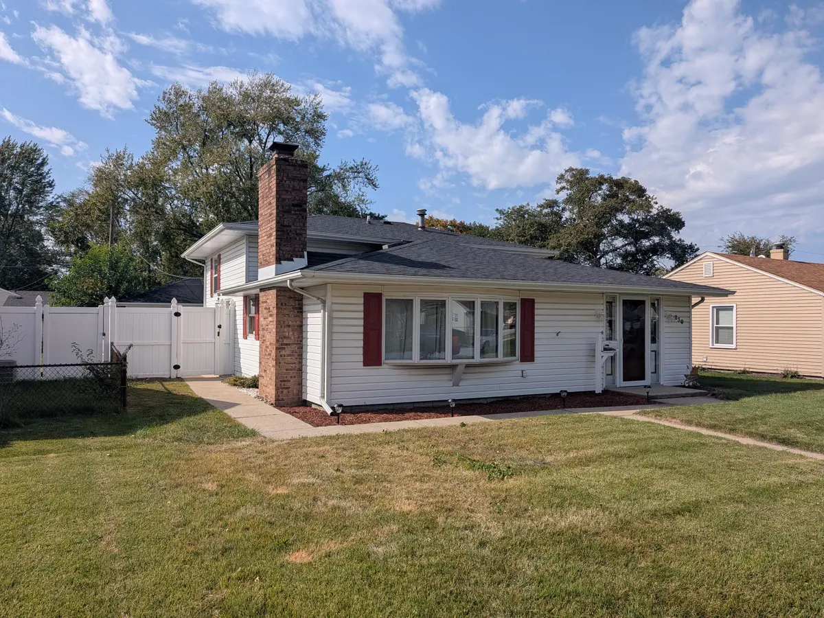 230 N Arbogast Street, Griffith, IN 46319