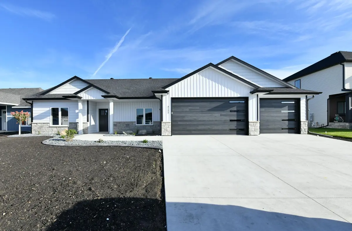 3155 Archer PL S, Fargo, ND 58104