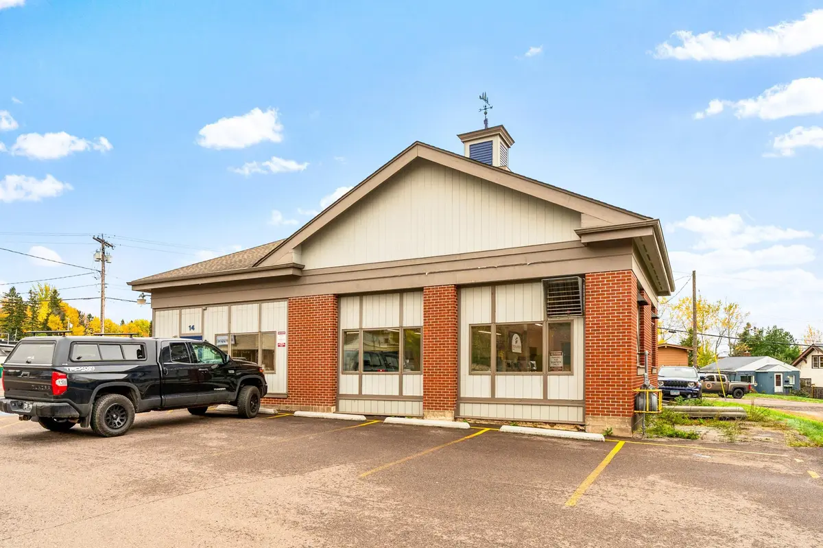14 E Calvary RD, Duluth, MN 55803