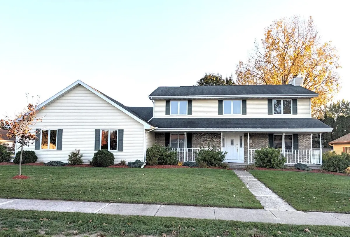 219 HOMEWOOD DR, Brillion, WI 54110