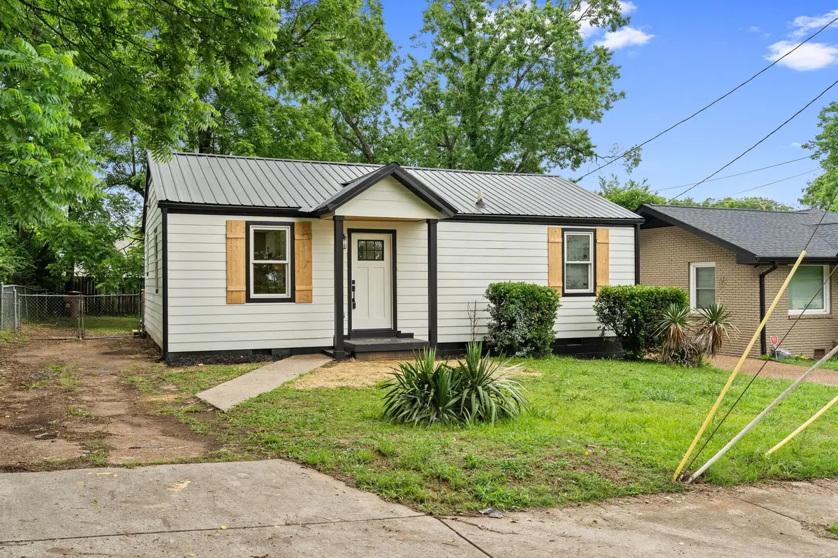 2026 Salem Mason Dr, Nashville, TN 37208