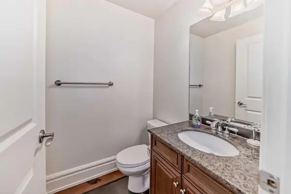 920 5 AVE SW #2008, Calgary, AB T2P 0X2