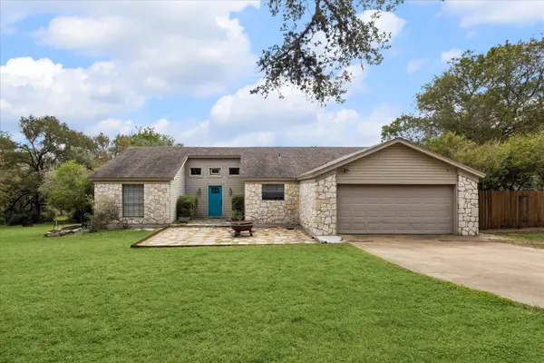 2307 Sparrow DR, Manchaca, TX 78652