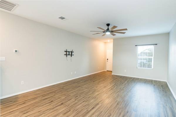 717 Legends LN, Georgetown, TX 78628