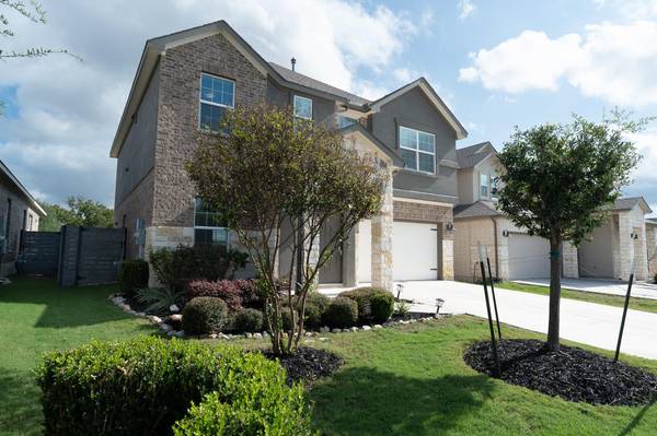 717 Legends LN, Georgetown, TX 78628