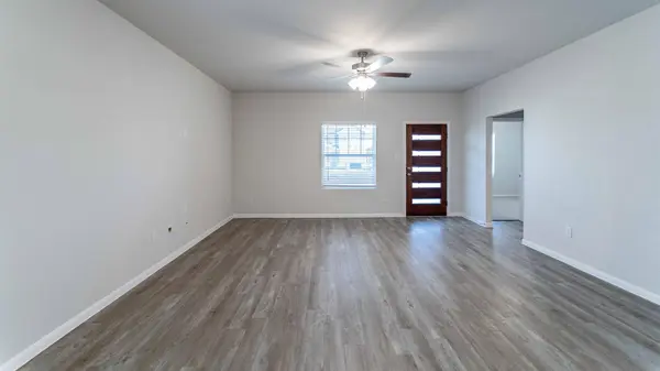 108 Zion DR, Kyle, TX 78640