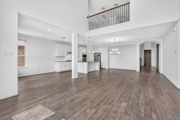 7817 Turnback Ledge TRL, Lago Vista, TX 78645