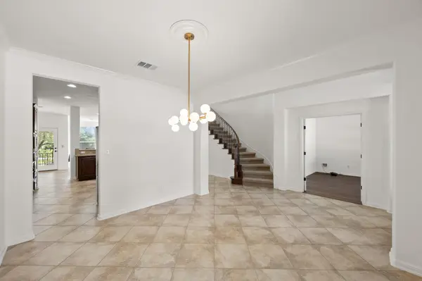 4809 MONT BLANC DR, Austin, TX 78738