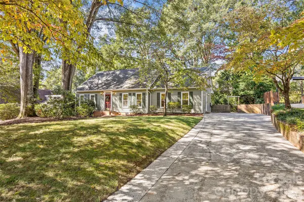 5132 Camilla DR, Charlotte, NC 28226