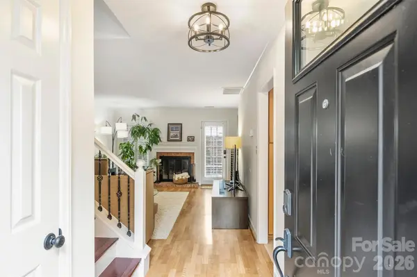 500 N Poplar ST #B, Charlotte, NC 28202