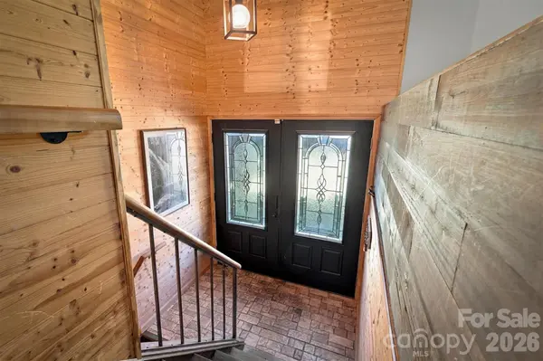 108 Inglewood DR, Morganton, NC 28655