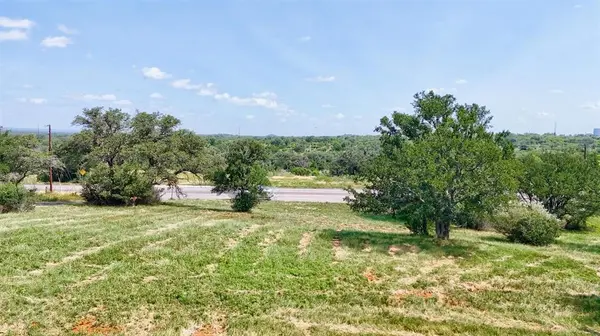 W Sunset Drive, Llano, TX 78643