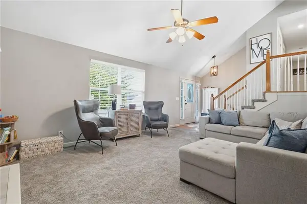 1009 Granada DR, Raymore, MO 64083