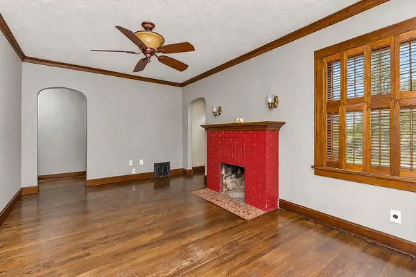 1203 W 27TH ST, Independence, MO 64052