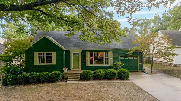 4117 W 53RD TER, Roeland Park, KS 66205