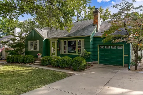 4117 W 53RD TER, Roeland Park, KS 66205