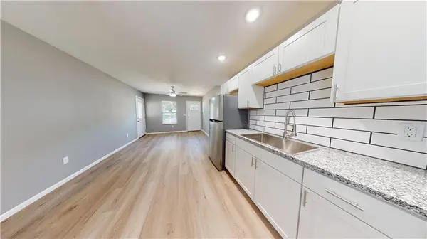 1243 N Ash ST, Nevada, MO 64772