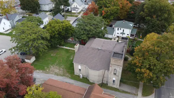 321 E Mitchell ST, Kendallville, IN 46755