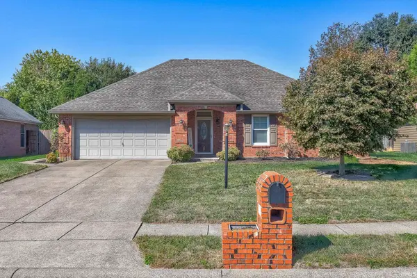 1837 Colonnade CT, Evansville, IN 47715-7093