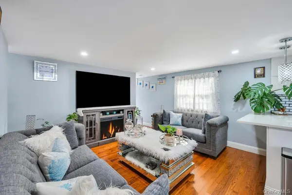 229 W Montauk HWY #87A, Hampton Bays, NY 11946