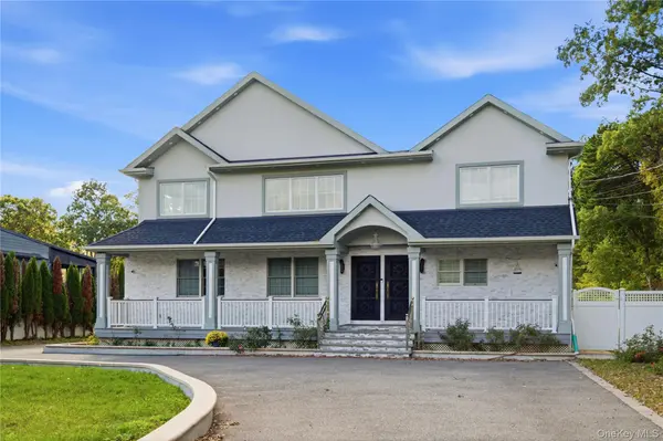 171 Oakfield AVE, Dix Hills, NY 11746