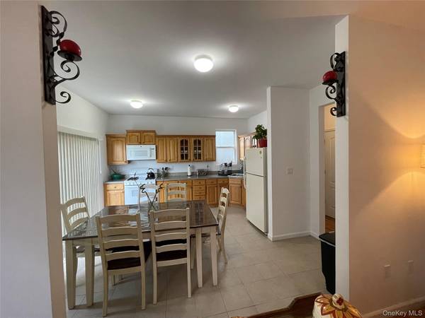 5909 69th ST #2 R, Maspeth, NY 11378