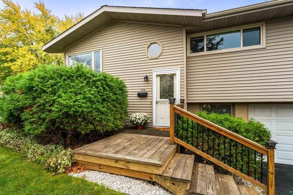 124 E Calvary Rd, Duluth, MN 55803