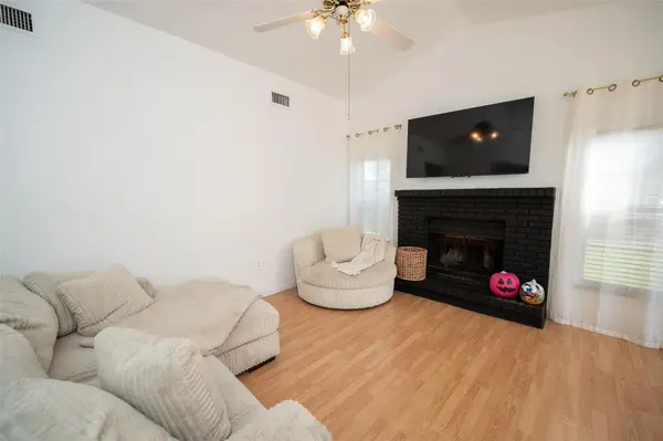1327 WATERVIEW BLVD E, Lakeland, FL 33801