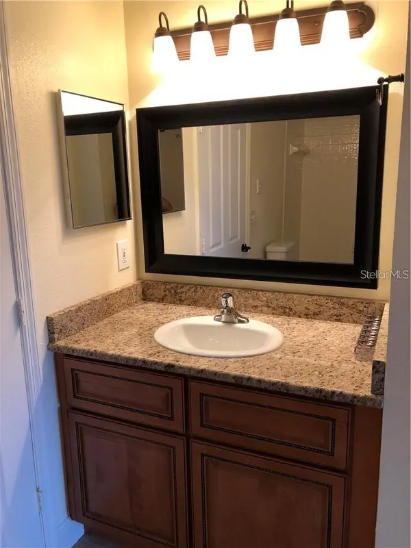 5536 METROWEST BLVD #8-202, Orlando, FL 32811