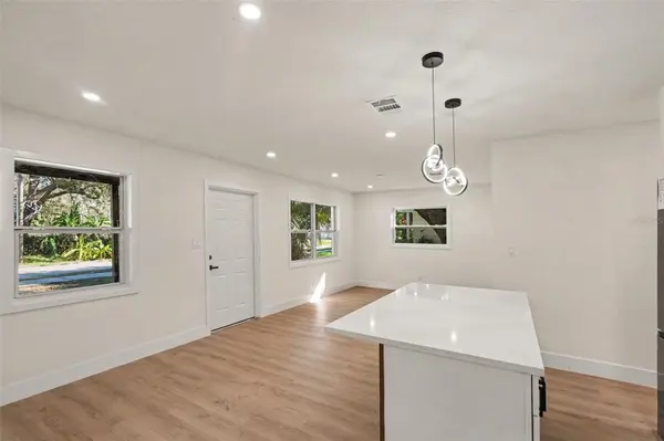 3306 W WYOMING AVE, Tampa, FL 33611