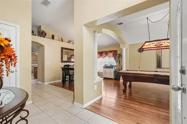 6805 BLUFF MEADOW CT, Wesley Chapel, FL 33545