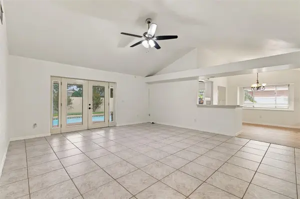 8742 OSAGE DR, Tampa, FL 33634